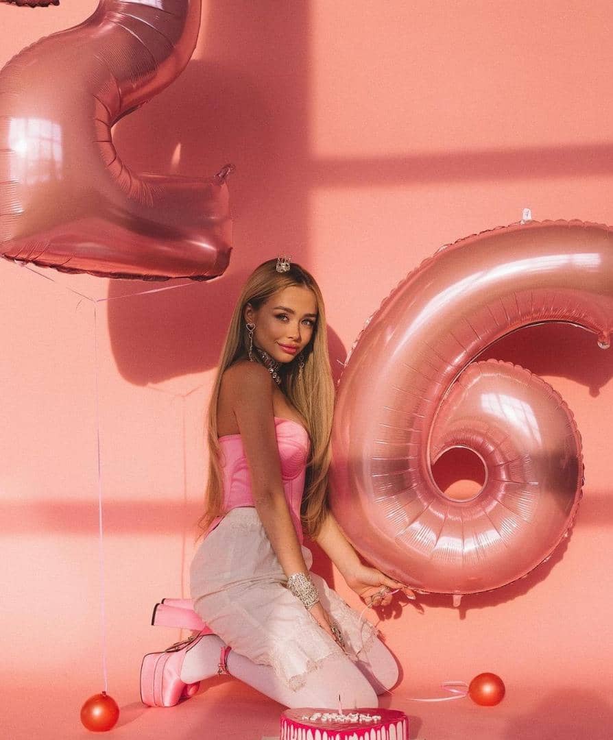 Liseli Escort Bayan Eskort